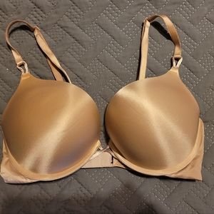Victoria's Secret Bombshell Add-2-Cup Push-Up Super Push-Up Bra 36C